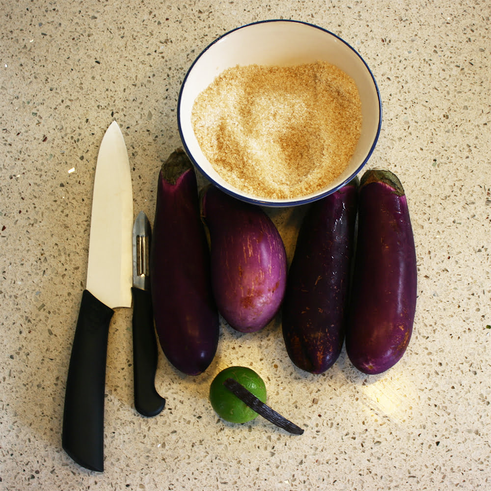 Les ingrédients pour préparer une confiture d'aubergines à Tahiti