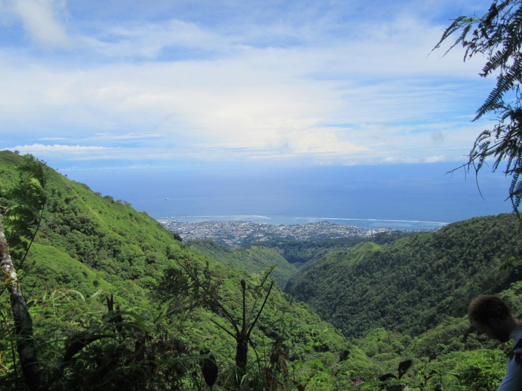 Le monte Aorai - Hommes de Polynésie