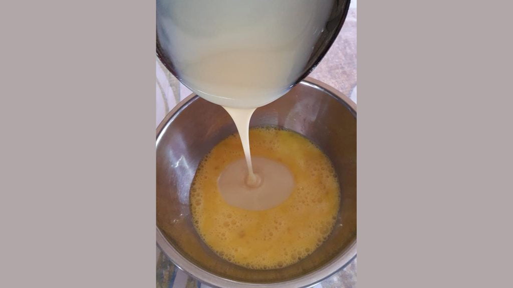 incorporation lait de coco dans oeufs