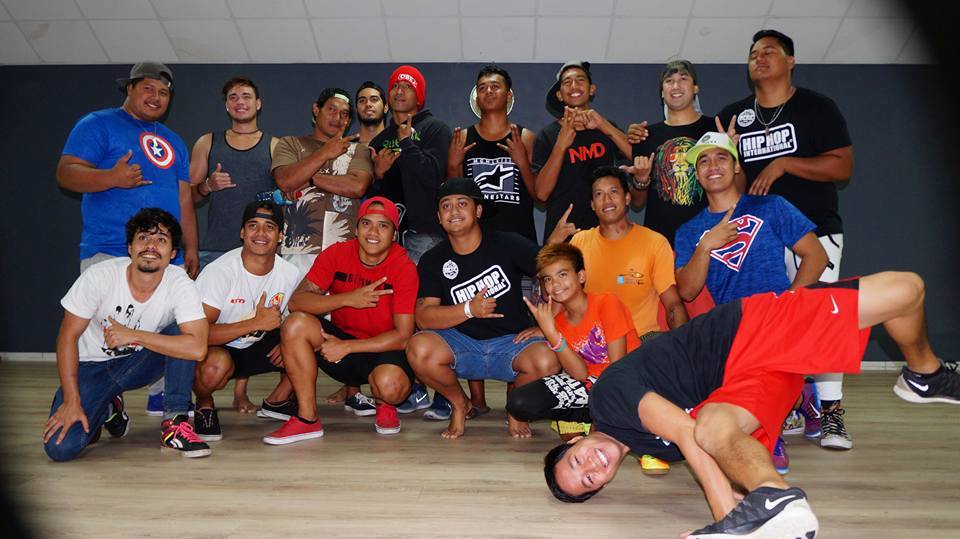 Manava Akau, All in One