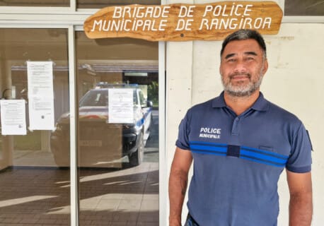 Aloung Tchanc, chef de la brigade de la police municipale de Rangiroa depuis 12 ans en Polynésie française