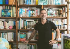 Portrait d'Anthony Tchékémian, chercheur scientifique sur l'environnement, l'agriculture et l'urbanisme, installé en Polynésie française