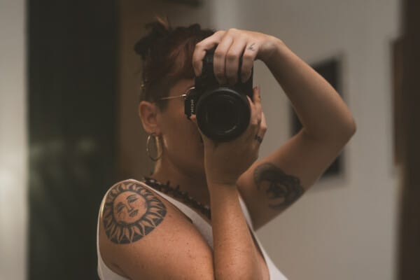Cartouche Louise-Michèle, photographe