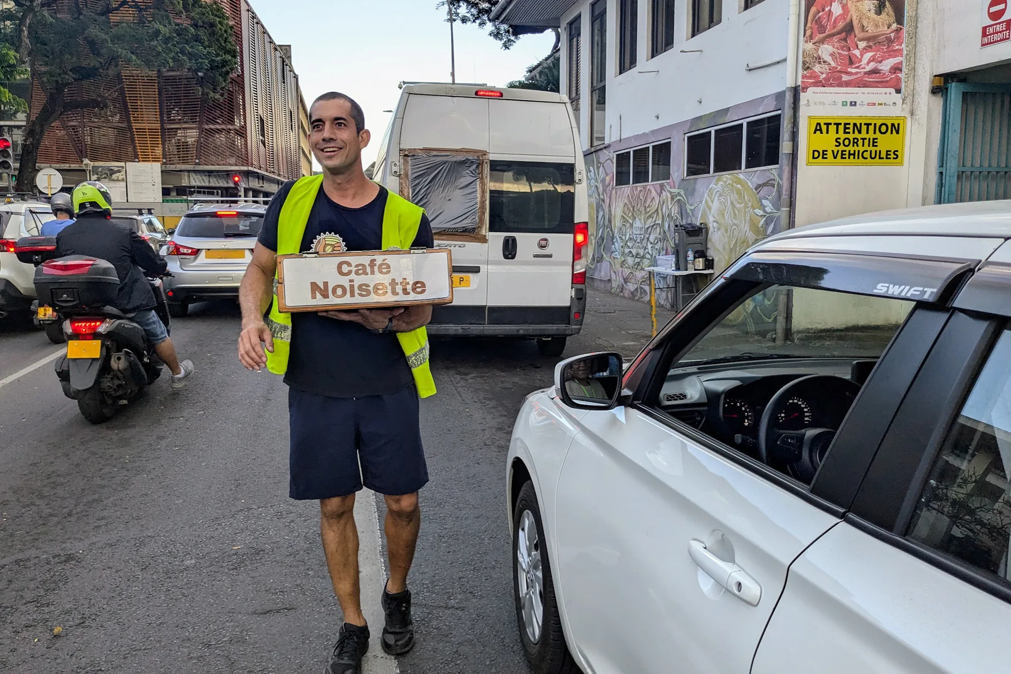 Tapuarii Beaumont Haru ton café Hommes de Polynésie Crédit : Pauline Stasi