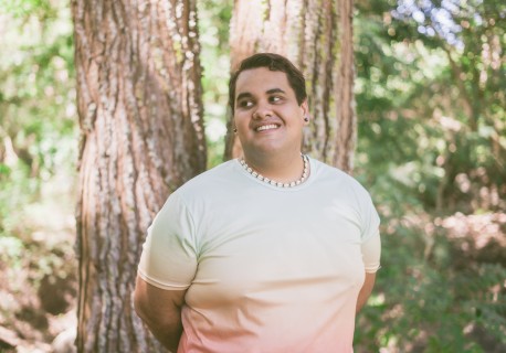 Percy Neagle Artiste Hommes de Polynésie Crédit : Cartouche Louise-Michèle