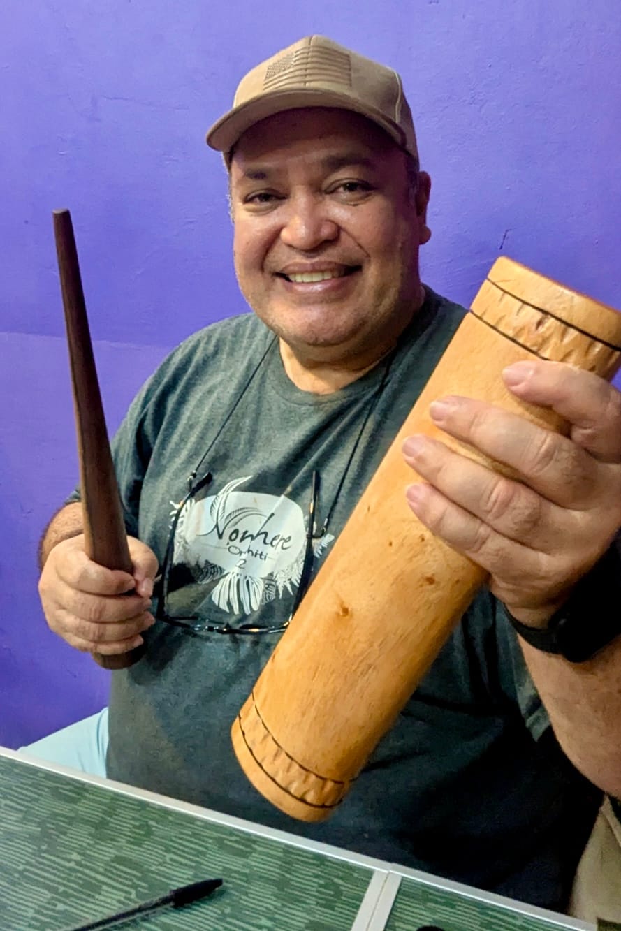 Matani Kainuku, danseur polynésien et chef de la troupe Nonahere