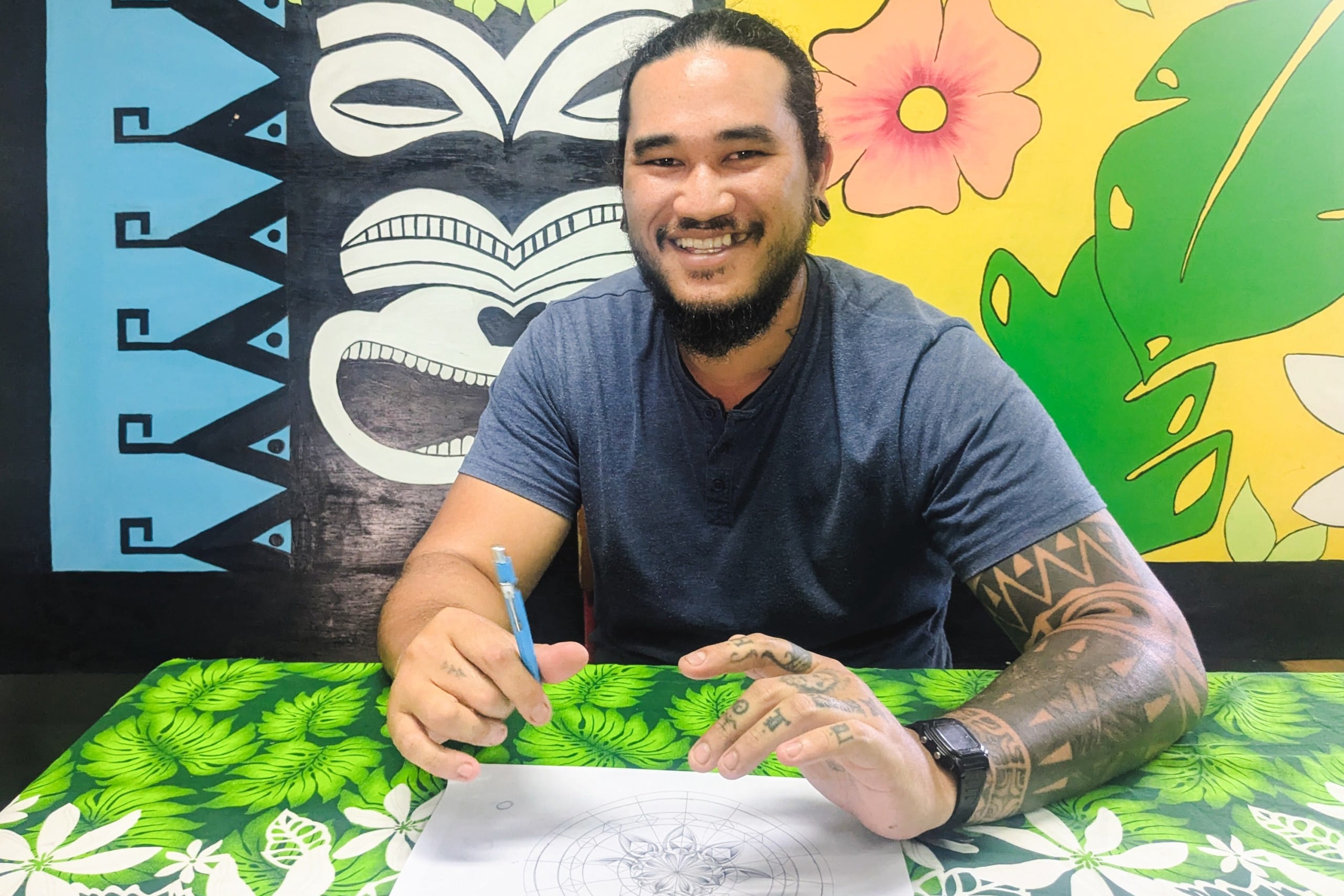 Esrom Turina Artiste Homme de Polynésie Crédit : Pauline Stasi