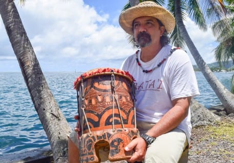 Poehei Temaiana École ARATAI Musicien Hommes de Polynesie