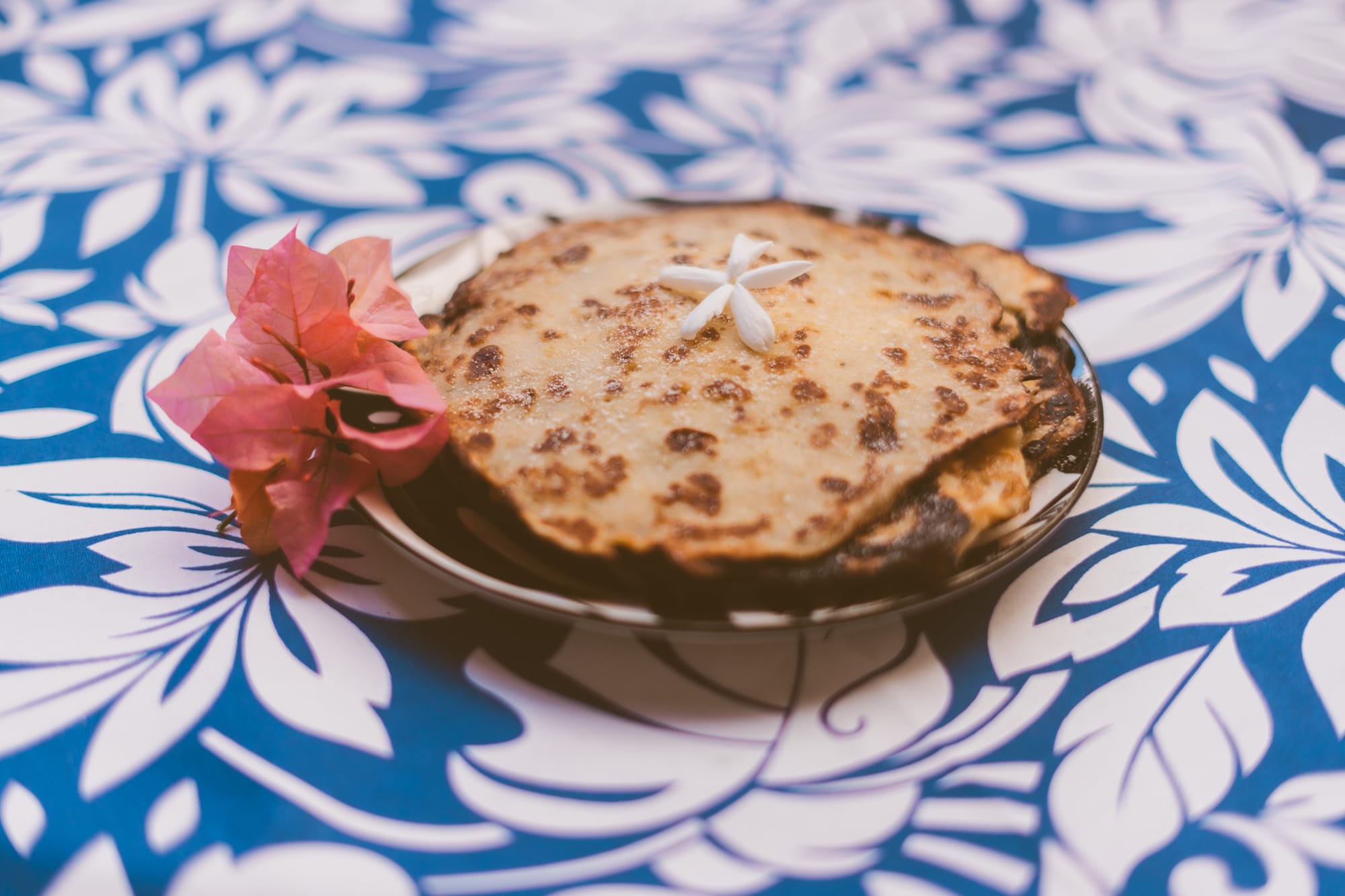 Recette : crepes banane Hommes de Polynesie Credit : Cartouche Louise-Michele