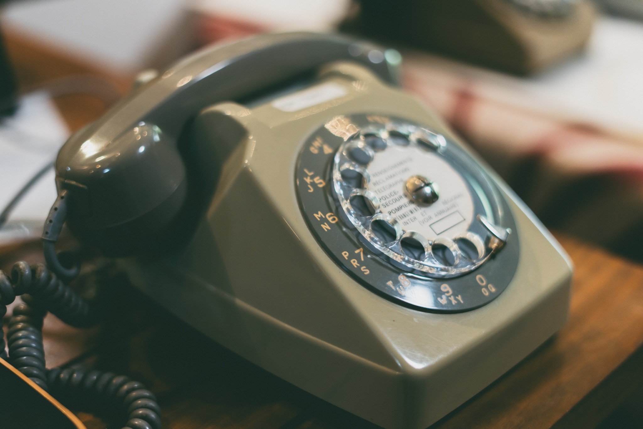 Dominique Laurent Antiquaire Hommes de Polynesie Credit : Cartouche Louise-Michele