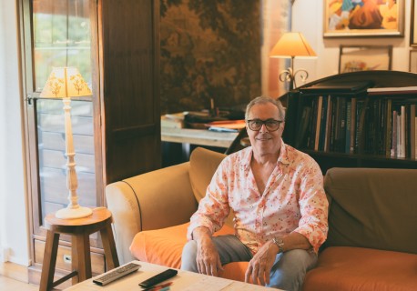 Dominique Laurent Antiquaire Hommes de Polynesie Credit : Cartouche Louise-Michele