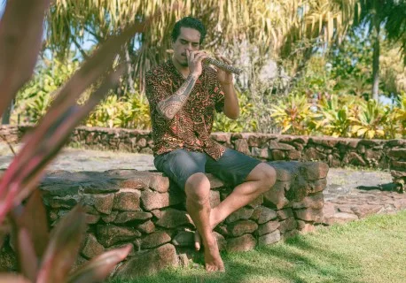 Samuel Poepoeani Artiste Hommes de Polynesie Credit : Cartouche Louise-Michele