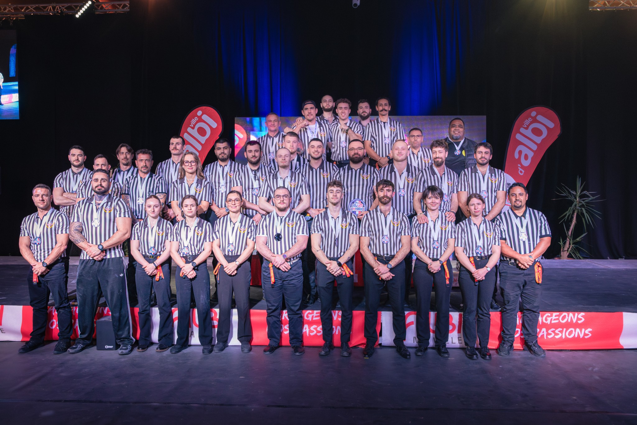 Stephane Serre, arbitre polynésien du bras de fer sportif